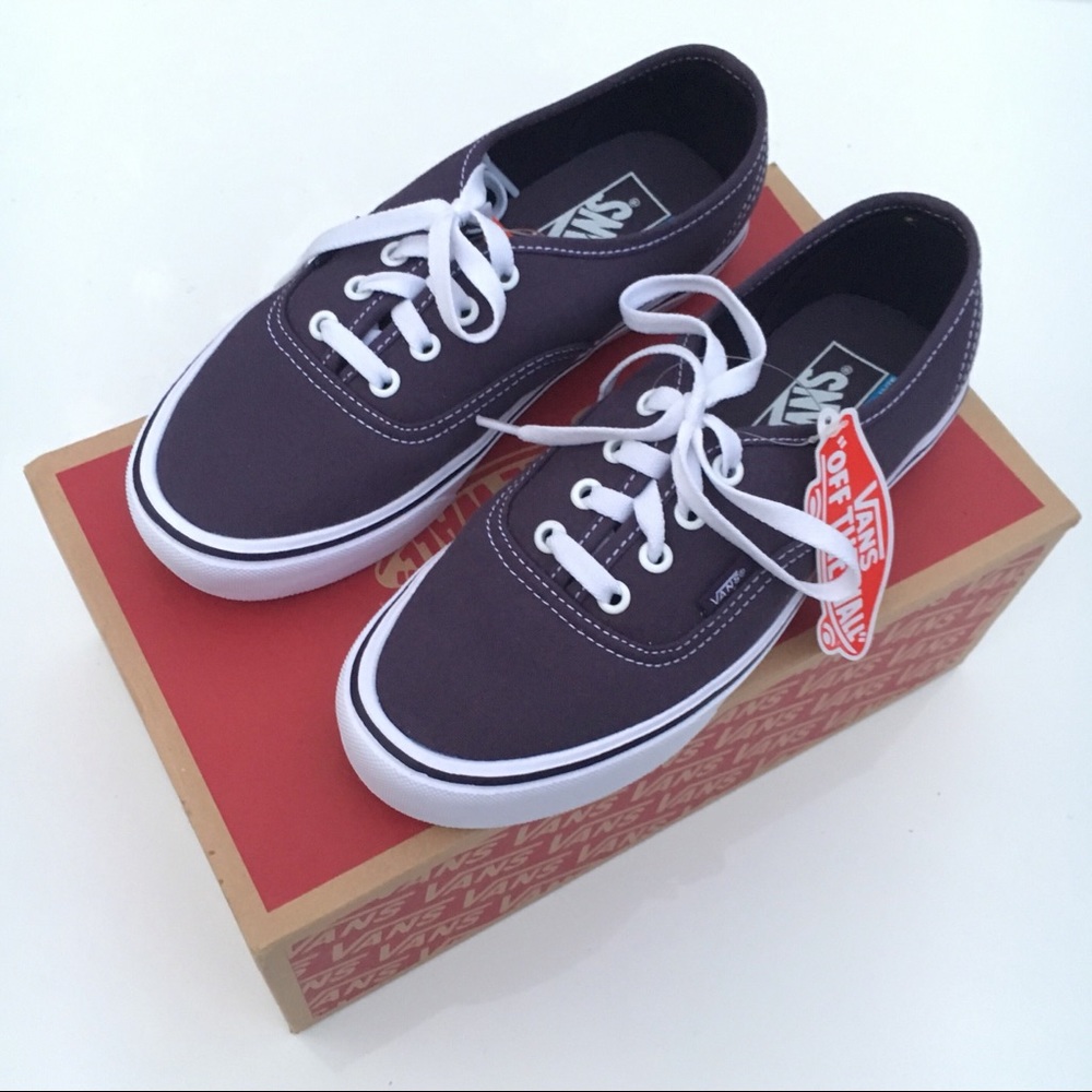 brand new purple lite authentic vans